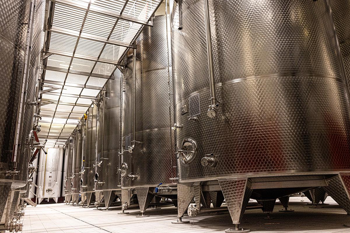 wine-storage-tanks-verona-cellar
